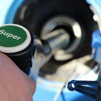 Trump rompe el acuerdo nuclear con Irán, provoca un subidón del precio del crudo y pone a temblar a PSA