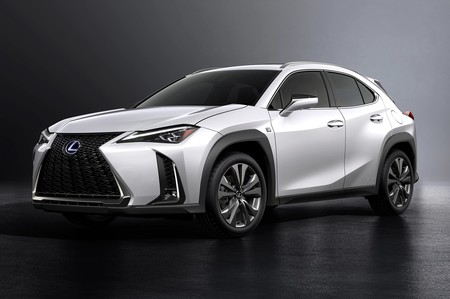 Lexus UX: un B-SUV dispuesto a conquistar al público joven con motores o gasolina o híbrido