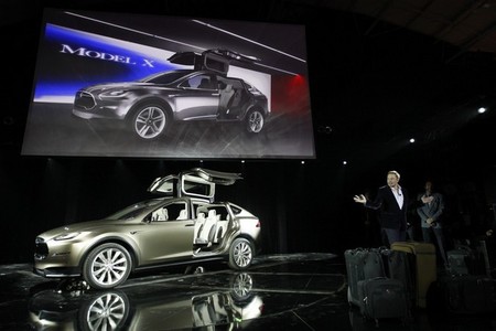 El Tesla Model X ya cuenta con 20.000 reservas, y subiendo