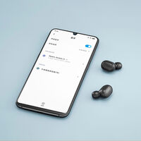Harto de que los auriculares que conecto a mi móvil Xiaomi sonasen muy bajo, he cambiado un simple ajuste en menos de un minuto y adiós problema
