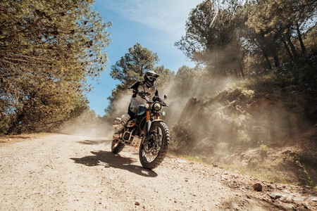 Triumph Adventure Experience 2023 003