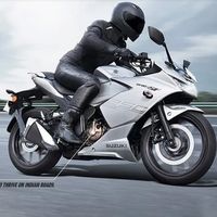 Suzuki recupera el espíritu sport-turismo con la GSX-S250F de 27 CV, aunque no sabemos si llegará a Europa