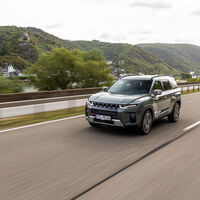 Probamos el nuevo KGM Torres HEV: el primer híbrido de la marca coreana llega con tecnología de BYD, mucho espacio y consumos que sorprenden