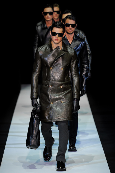 Emporio Armani Otoño-Invierno 2013/2014: estilo futurista pero con gusto