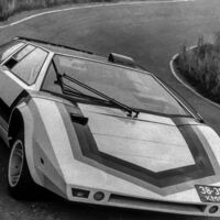 La increíble historia de los 'superdeportivos' soviéticos hechos con motor Lada, carrocería de fibra y tuberías de agua