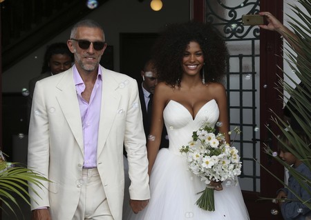 Un novio vestido de blanco: así ha sido la boda de Vincent Cassel