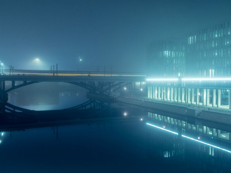 'At Night': una búsqueda reto-futurista de la noche en los paisajes alemanes