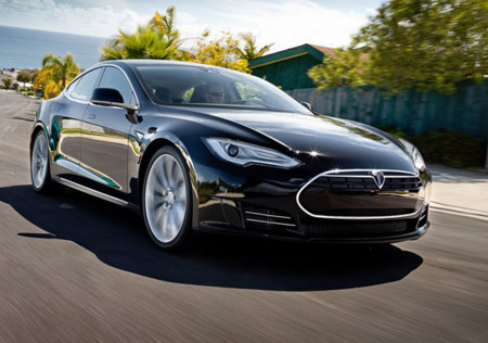 Tesla te regala un Model X si 10 recomendados tuyos compran un auto de la marca