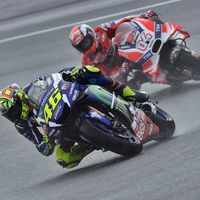 La montaña irá a Mahoma: Michelin programa unos test en Cheste con agua artificial