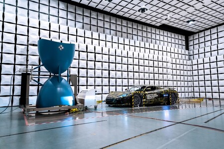 Aunque sea un coche eléctrico, Rimac ya está probando las emisiones del C_Two de 1.940 CV: las emisiones electromagnéticas