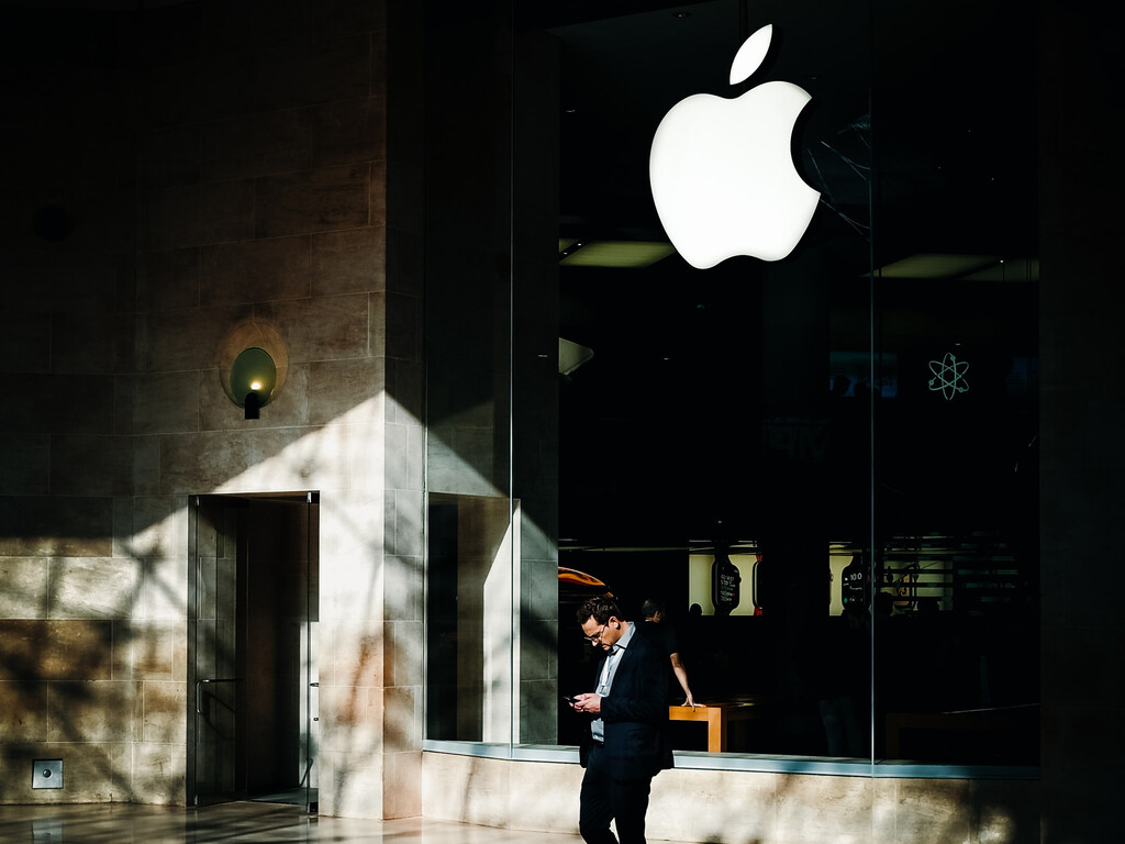 Los empleados de Apple vuelven a rebelarse por el teletrabajo: 