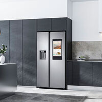 Llevamos años preguntándonos para qué sirve la pantalla de algunas neveras. Samsung acaba de encontrarle utilidad: poner anuncios 