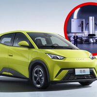 BYD vuelve a ganar a Tesla en su propio juego: ya tiene su propia red de supercargadores y son tres veces más rápidos 