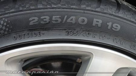 Peugeot RCZ 2013 2.0 HDi, detalle del neumático