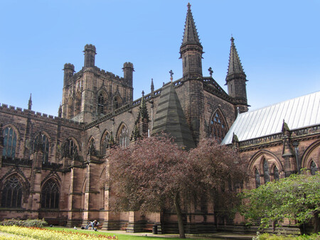 La catedral de Chester alberga una pintura única elaborada sobre un lienzo hecho de telarañas