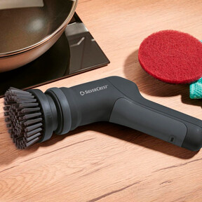 Lidl lanza un nuevo cepillo eléctrico de limpieza: es eficaz, rápido, incluye un mango extensible y por menos de 20 euros