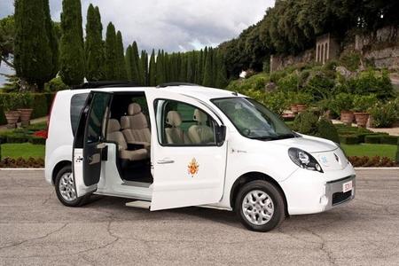 Renault regala un Papamóvil eléctrico a Su Santidad Benedicto XVI