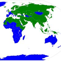 Existem 2 tipos de países no mundo: os que tem pessoas que tiram os sapatos antes de entrar em casa e aqueles onde não