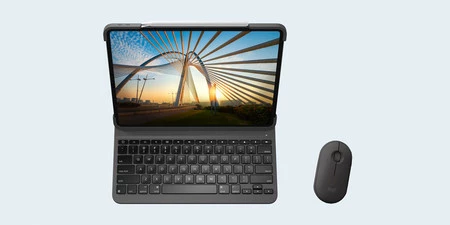 ロジクール スリム フォリオ プロ iPad Pro 2020 とマウス