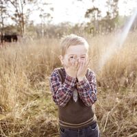 Ni "toto" ni "colita": por qué es importante que los niños llamen a sus genitales por su nombre, vulva y pene