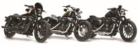 Harley Davidson Iron 883 Quarter Mile, Forty-Eight Sweet Seventies y Iron 883 Dark Edition, buscando ser diferente