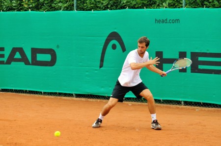¿Tu propósito de este año es hacer deporte? Apúntate a practicar tenis