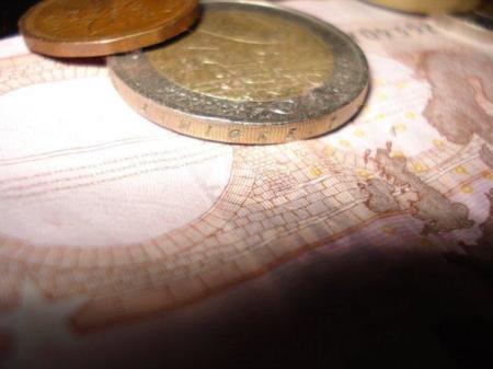 ¿A qué se deben los vaivenes en el cambio euro-dólar? La pregunta de la semana