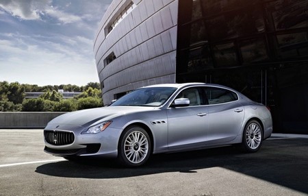 Maserati Quattroporte diesel gris plata
