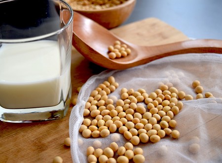 La Unión Europea se despide de las "leches" vegetales: a partir de ahora serán "bebidas vegetales"