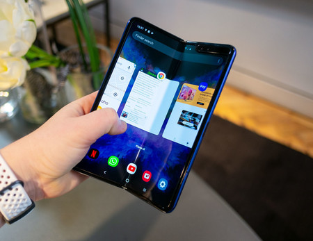 El rediseño del Samsung Galaxy Fold está terminado tras solucionar los problemas de pantalla, según Bloomberg