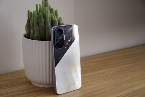 Poco F7