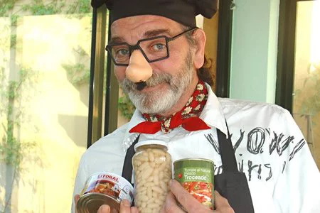 "Soy un lation victim, veo una lata nueva y no puedo resistirme a comprarla", entrevistamos a Falsarius Chef