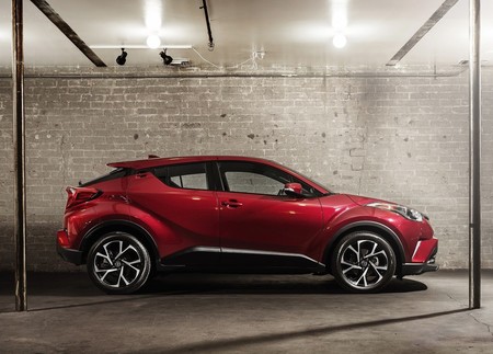Toyota C Hr Rojo 4