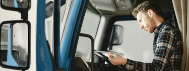 Marc, camionero español en rutas internacionales: "Y tanto que se gana, está entre los 3.000 y los 4.000 euros" 