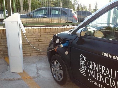 hospital_alcoy_vehiculos_electricos_01.jpg