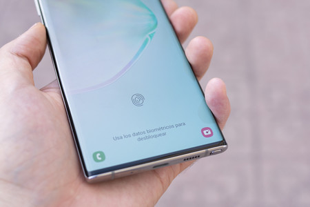 Samsung lanza la segunda beta de Android para los Galaxy S10 y corrige el problema con el sensor de huellas