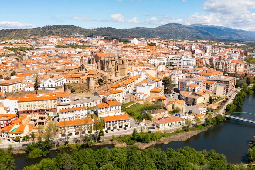 24 horas en Plasencia: qué ver y qué comer en una de las ciudades más bonitas de Extremadura y puerta de Monfragüe