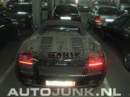 Lamborghini Gallardo abandonado