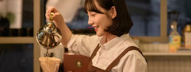 De bebidas doces a 'bolsa de sangue': entenda a caffeinetopia, a obsessão por café na Coreia que revela o impacto do cansaço na mente dos jovens 