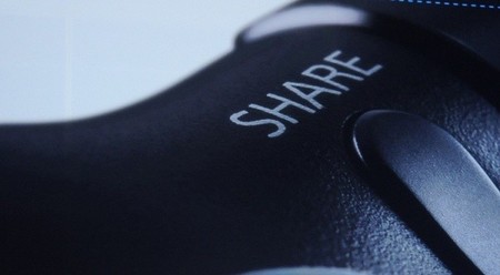 La idea del botón Share del DualShock 4 surgió de Sony Santa Monica