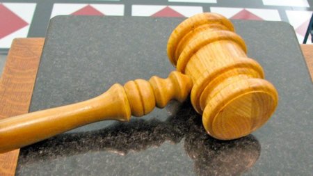 Apple demanda a uno de sus gerentes por dar chivatazos a cambio de dinero