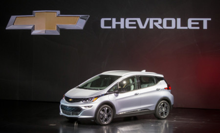2017 Chevrolet Bolt EV: un eléctrico asequible para finales de año