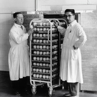 La desconocida historia de Danone: la empresa que sobrevivió a seis guerras y logró llevar el yogur a los supermercados 