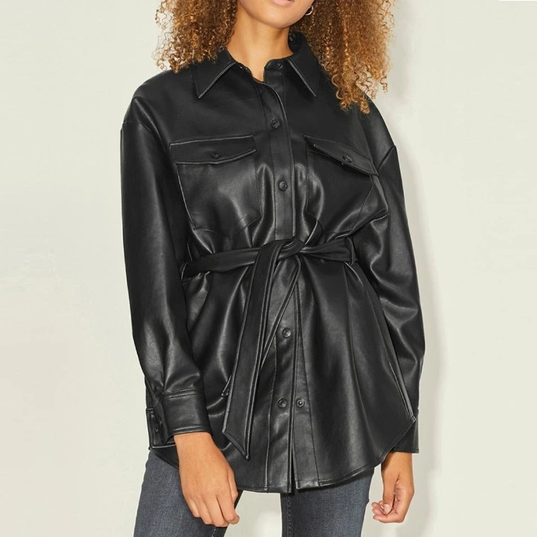 Jack & Jones Chaqueta de mujer con cinturón y efecto piel