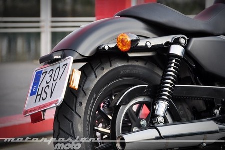 Harley-Davidson Sportster Iron 883