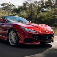Estampa un Ferrari que no era suyo en pleno centro de Madrid: iba borracha y el coche pertenecía a un jugador de fútbol de segunda división