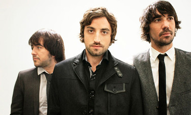 Lori Meyers se atreven a dar de comer al gremlin después de las doce