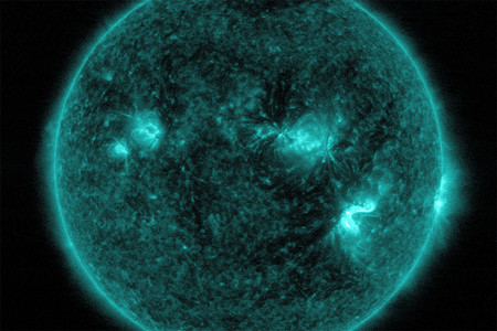 Nuestro sol acaba de emitir dos enormes llamaradas, las más grandes y potentes en los últimos 12 años