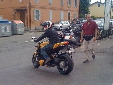 Foto espía de la Ducati Streetfighter 848