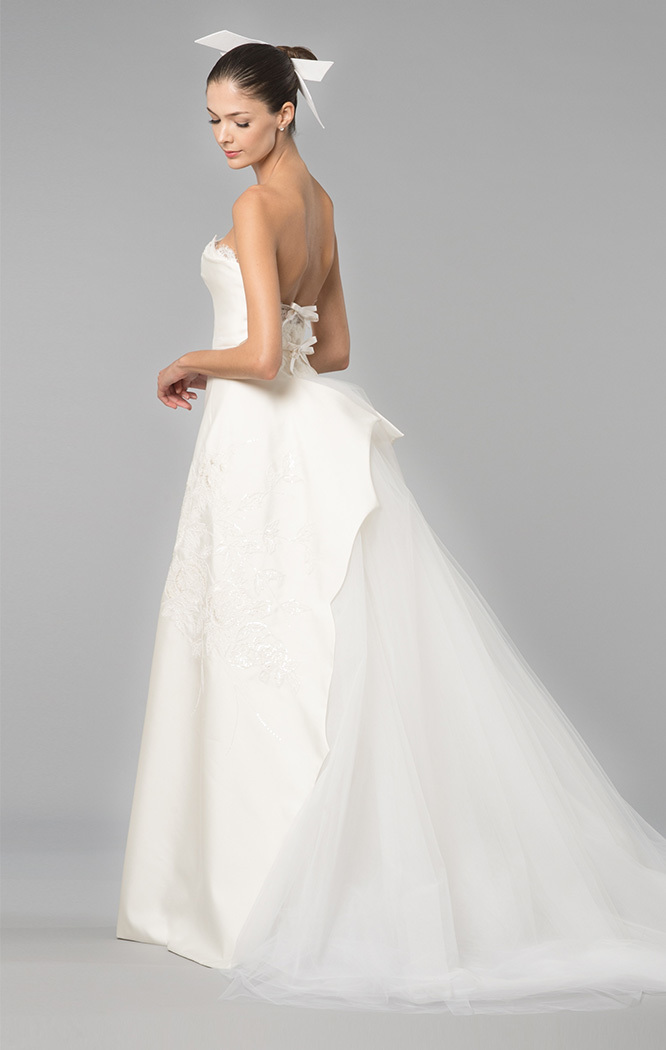 Foto de Novias Carolina Herrera (22/28)